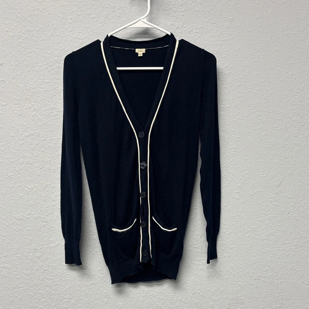 J. Crew Navy Blue W’s XS Cardigan with White Trim. 100% Cotton. Gently Used. - Picture 3 of 10